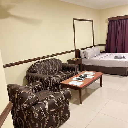 Damai Laut Holiday Apartment Lumut Exterior photo